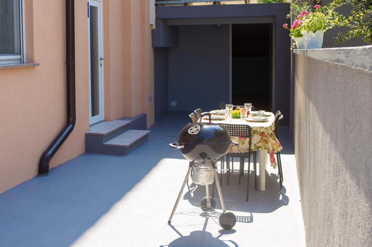 Apartman Girasol Pula Apartment Exterior photo